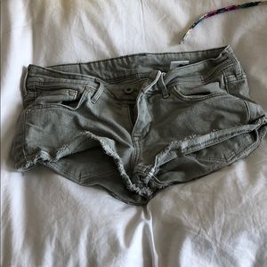 OLIVE GREEN DENIM SHORTS